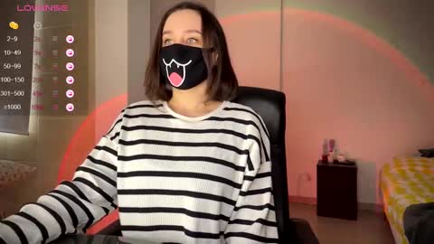 Snapshot of gummypeach chatting on February 17, 2025, 1:10 pm GummyPeach online show from February 17, 2025, 1:10 pm