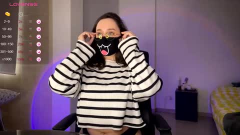 Snapshot of gummypeach chatting on February 17, 2025, 4:15 pm GummyPeach online show from February 17, 2025, 4:15 pm