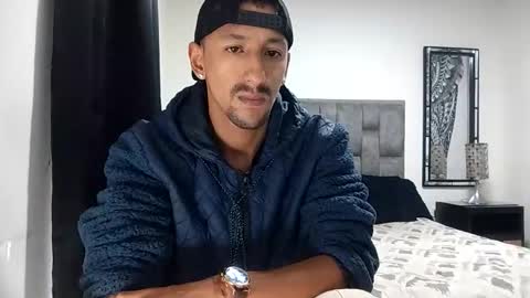 Snapshot of guykarim chatting on February 2, 2026, 5:28 am karim online show from February 2, 2026, 5:28 am