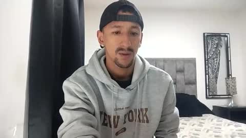 Snapshot of guykarim chatting on February 3, 2026, 9:36 am karim online show from February 3, 2026, 9:36 am