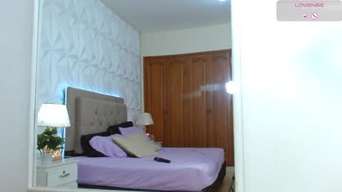 Snapshot of gwen_drew chatting on February 7, 2026, 1:48 pm Gwen Drew online show from February 7, 2026, 1:48 pm