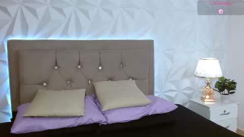 Snapshot of gwen_drew chatting on February 18, 2026, 1:29 pm Gwen Drew online show from February 18, 2026, 1:29 pm