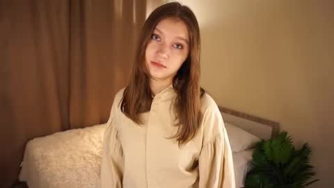 Snapshot of gwennielove chatting on January 11, 2026, 4:17 am Molly online show from January 11, 2026, 4:17 am