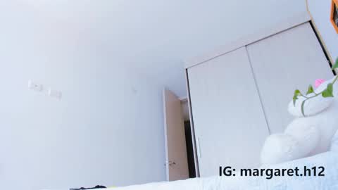 Snapshot of h0ney__p0t chatting on November 8, 2025, 5:12 pm Margareth Stallion online show from November 8, 2025, 5:12 pm