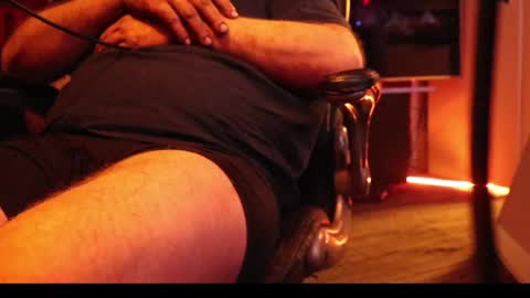 h0tttsteel online show from December 18, 2024, 7:04 am