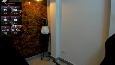 HANNA BECKER online show from February 1, 2026, 1:31 pm