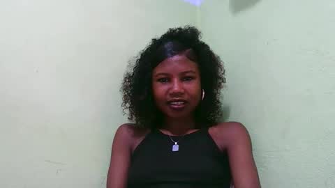 Snapshot of hasleyinah chatting on January 17, 2026, 5:56 am hasleyinah online show from January 17, 2026, 5:56 am