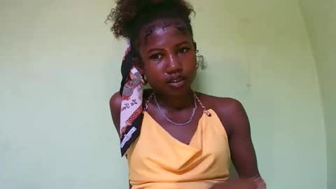 Snapshot of hasleyinah chatting on February 20, 2026, 11:11 am hasleyinah online show from February 20, 2026, 11:11 am