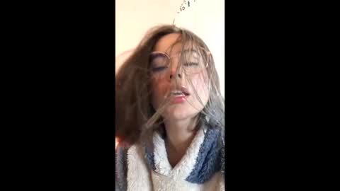 hearmymoans_18 online show from February 6, 2026, 9:18 pm