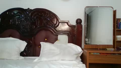 heart_star online show from September 18, 2025, 10:06 am