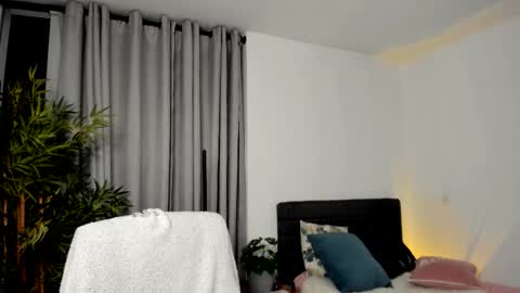 helen_miller online show from February 22, 2026, 9:08 am