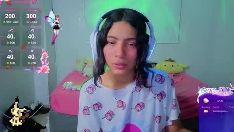 Snapshot of helia_n_amy chatting on February 3, 2026, 6:40 am Helia Transfem and Amy online show from February 3, 2026, 6:40 am