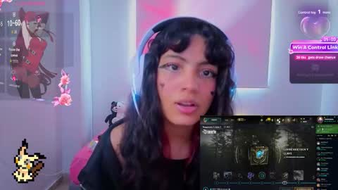 Snapshot of helia_n_amy chatting on February 18, 2026, 4:03 pm Helia Transfem and Amy online show from February 18, 2026, 4:03 pm