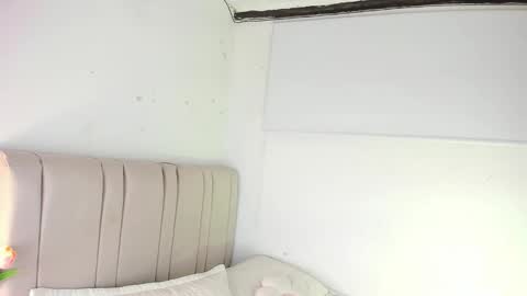 Hila online show from February 25, 2026, 11:25 pm