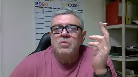 Snapshot of hippopotame17 chatting on December 8, 2024, 9:24 am hippo online show from December 8, 2024, 9:24 am