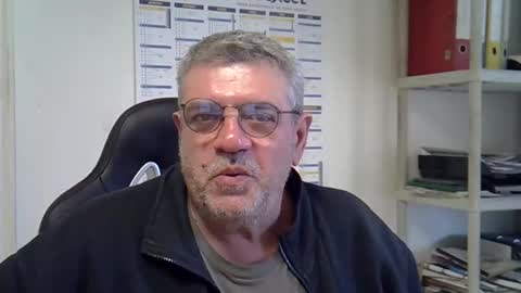 Snapshot of hippopotame17 chatting on December 11, 2024, 9:52 am hippo online show from December 11, 2024, 9:52 am