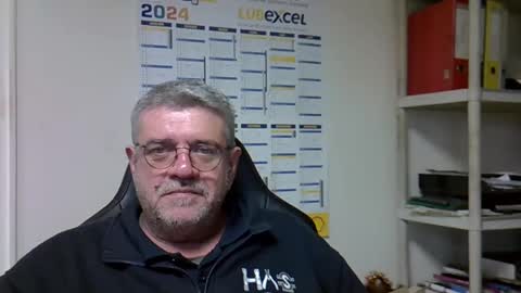 Snapshot of hippopotame17 chatting on December 13, 2024, 12:28 pm hippo online show from December 13, 2024, 12:28 pm