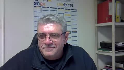 Snapshot of hippopotame17 chatting on December 20, 2024, 7:44 am hippo online show from December 20, 2024, 7:44 am