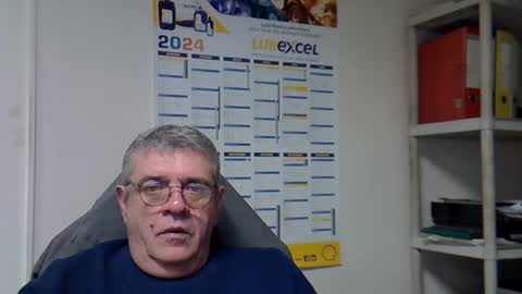 Snapshot of hippopotame17 chatting on December 25, 2024, 8:51 am hippo online show from December 25, 2024, 8:51 am