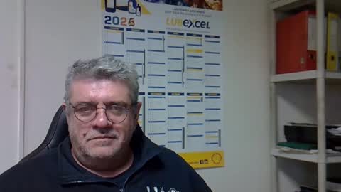 Snapshot of hippopotame17 chatting on January 7, 2025, 12:41 pm hippo online show from January 7, 2025, 12:41 pm