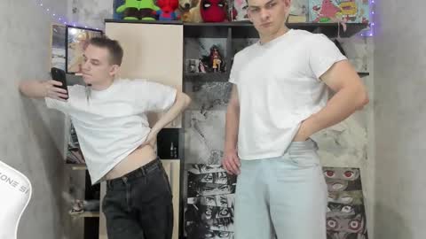 Snapshot of holiday_boys chatting on February 26, 2026, 4:28 pm Extaz Athrey Howard online show from February 26, 2026, 4:28 pm