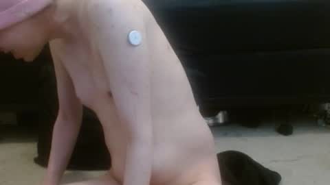 Holly Hawkes online show from November 30, 2025, 8:57 pm