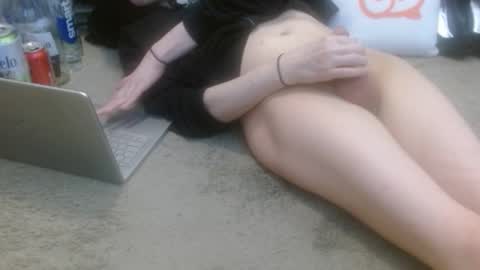 Holly Hawkes online show from February 9, 2026, 10:47 pm