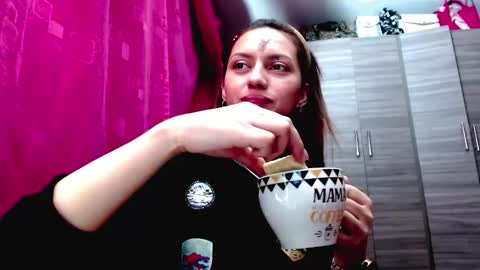 Juli online show from February 19, 2026, 2:07 am