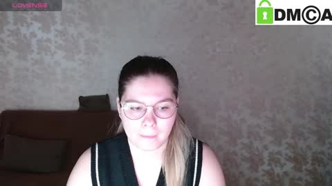 Welcome guys  Pleasure to see you all here  My name is MichaelaTip menu is active Private is open  online show from March 6, 2025, 5:35 am