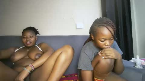 Snapshot of honey_drop1 chatting on February 25, 2026, 8:02 am honey drop online show from February 25, 2026, 8:02 am