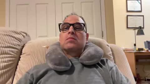 honey_man14 online show from January 4, 2025, 2:03 am