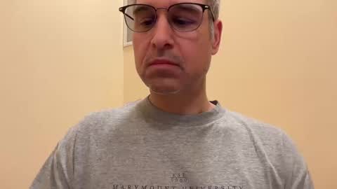 honey_man14 online show from February 22, 2025, 6:08 pm