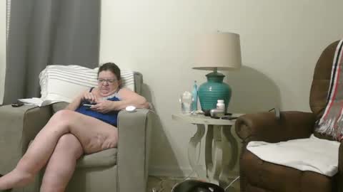 Snapshot of honeybuns344636 chatting on February 9, 2025, 11:14 am Honey online show from February 9, 2025, 11:14 am