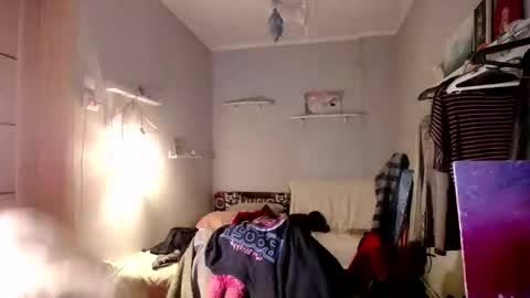 Snapshot of horndemonroxy chatting on January 23, 2025, 10:54 pm Roxy online show from January 23, 2025, 10:54 pm