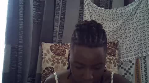 Snapshot of horny_baddie18 chatting on February 20, 2026, 9:10 am Leila online show from February 20, 2026, 9:10 am