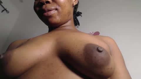 Iris online show from December 14, 2025, 7:07 pm