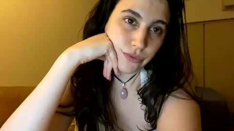 Snapshot of hornybaby675 chatting on December 11, 2024, 6:04 am Tina baby online show from December 11, 2024, 6:04 am