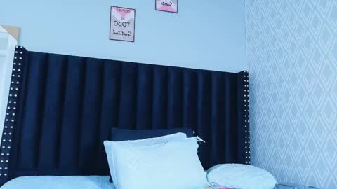 Natasha  online show from February 20, 2026, 6:52 pm