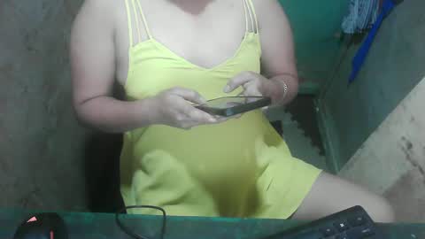 Snapshot of hot_quin11 chatting on March 6, 2025, 7:14 am hot_quin11 online show from March 6, 2025, 7:14 am