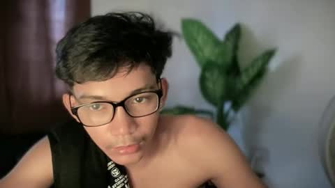 hotasian_jerome online show from February 3, 2026, 2:53 am