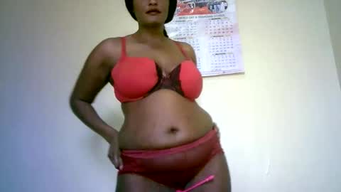 Snapshot of hotgold_311379 chatting on February 19, 2026, 4:52 am hotgold_311379 online show from February 19, 2026, 4:52 am
