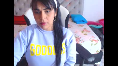 hotsweet 69 online show from February 21, 2026, 5:19 am