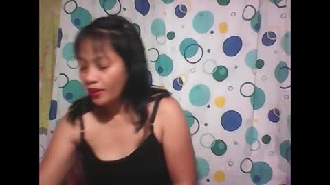 hottyelle1 online show from February 3, 2026, 4:21 am