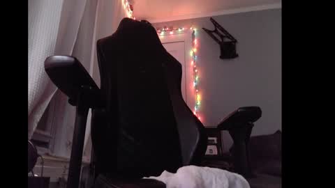 Snapshot of hugecock9x7 chatting on December 13, 2024, 8:41 am 9InchClub online show from December 13, 2024, 8:41 am