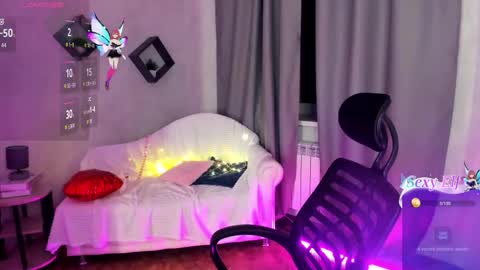 Snapshot of i_will_wake_u_up chatting on February 18, 2026, 8:10 am Samanta online show from February 18, 2026, 8:10 am