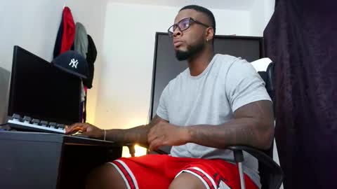 Mr H Independent model online show from February 23, 2026, 1:58 am