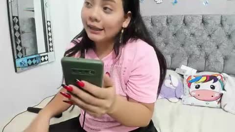 iam_mai online show from January 18, 2025, 2:03 am