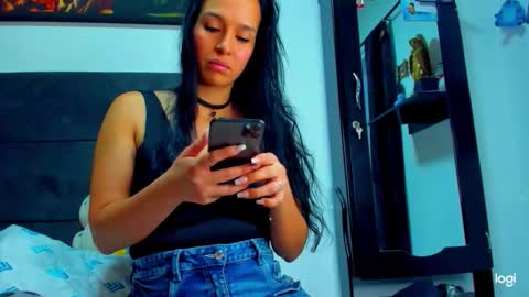 Snapshot of iam_your_fantasy chatting on November 21, 2025, 9:35 pm iam_your_fantasy online show from November 21, 2025, 9:35 pm