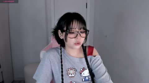 Snapshot of ichigo_o chatting on February 17, 2026, 6:58 pm Hitomi online show from February 17, 2026, 6:58 pm