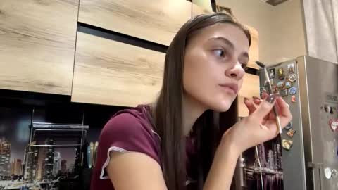 Sophie online show from February 27, 2026, 1:22 pm